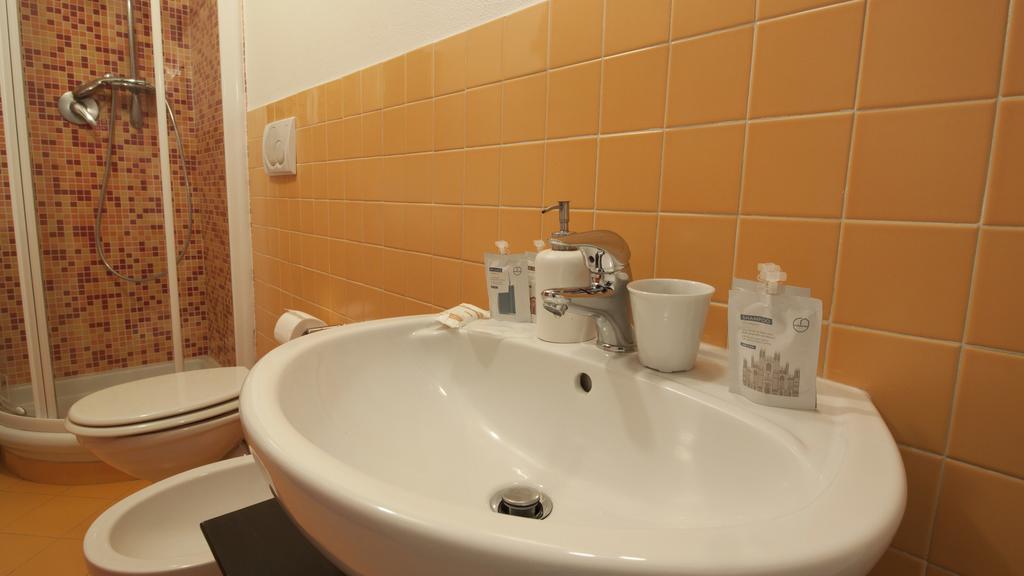 Italianway-Forcella Apartment Milano Ngoại thất bức ảnh